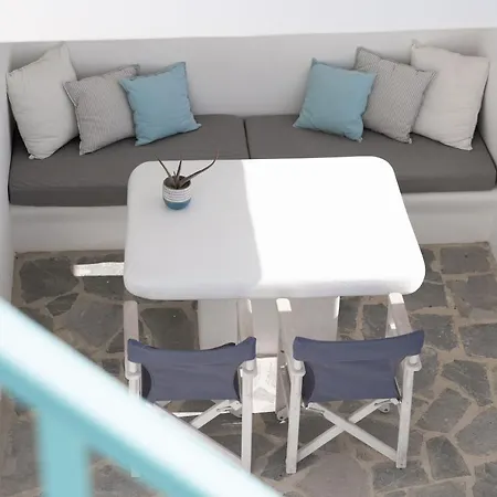 Ploes Seaside Apartment