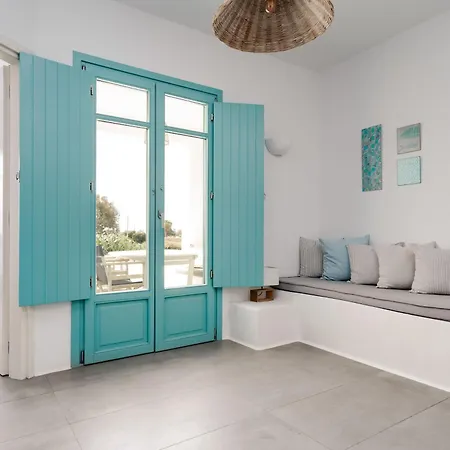 Ploes Seaside Plaka (Naxos)